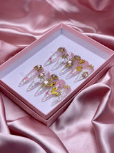 Load image into Gallery viewer, Golden Butterfly Floral Bling Nails