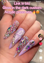 Load image into Gallery viewer, Floral Glow In The Dark Lavender Set