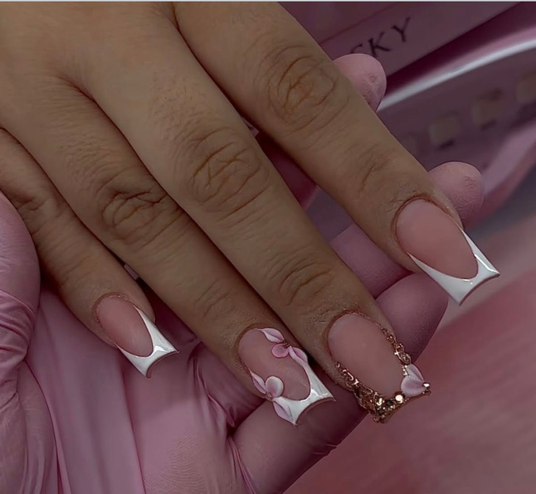 French-tip 3D Flower Bling Nails