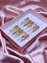 Load image into Gallery viewer, Golden Bling Floral Nails
