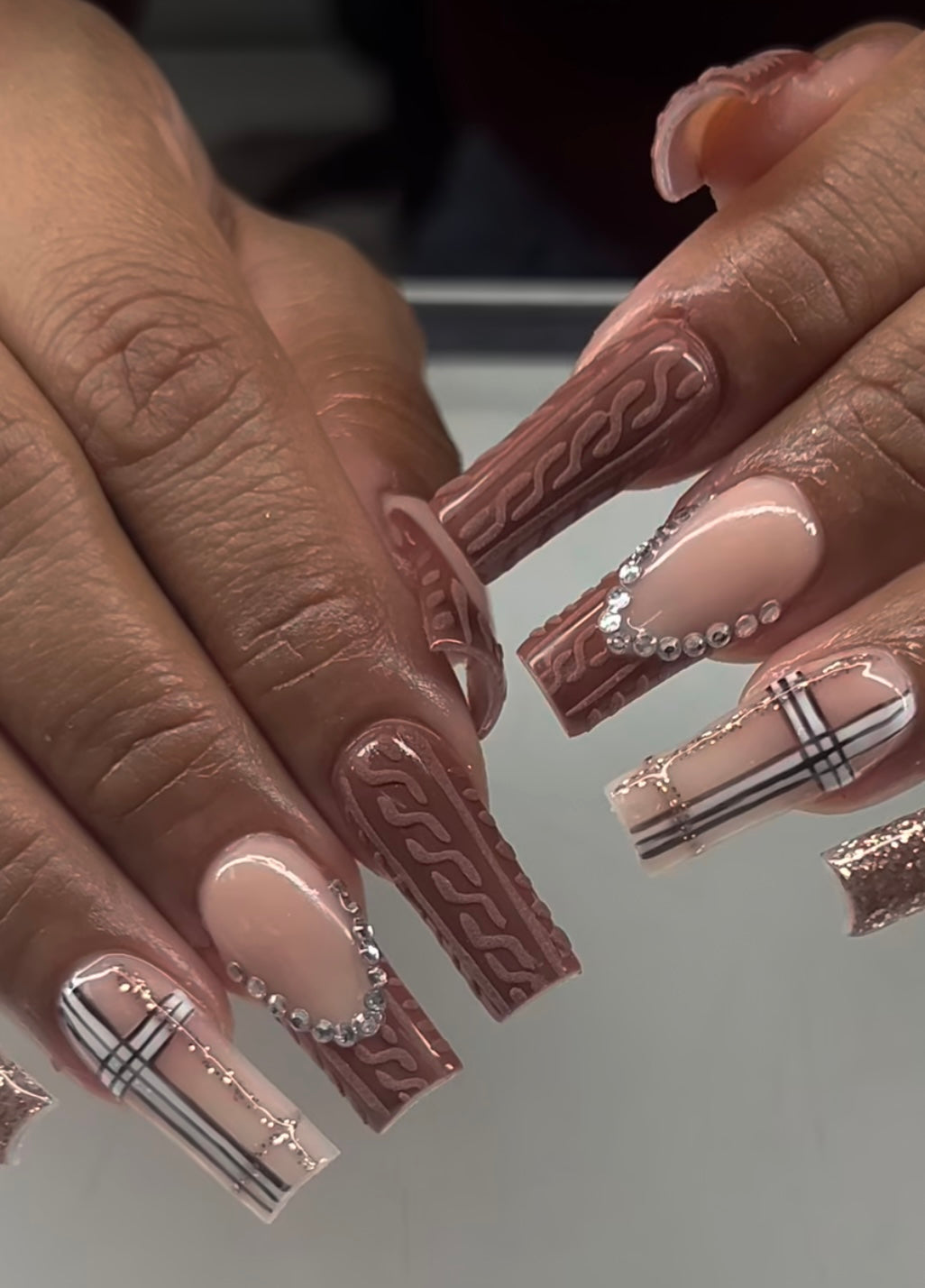 Brown French Tip Sweater Burberry Nails