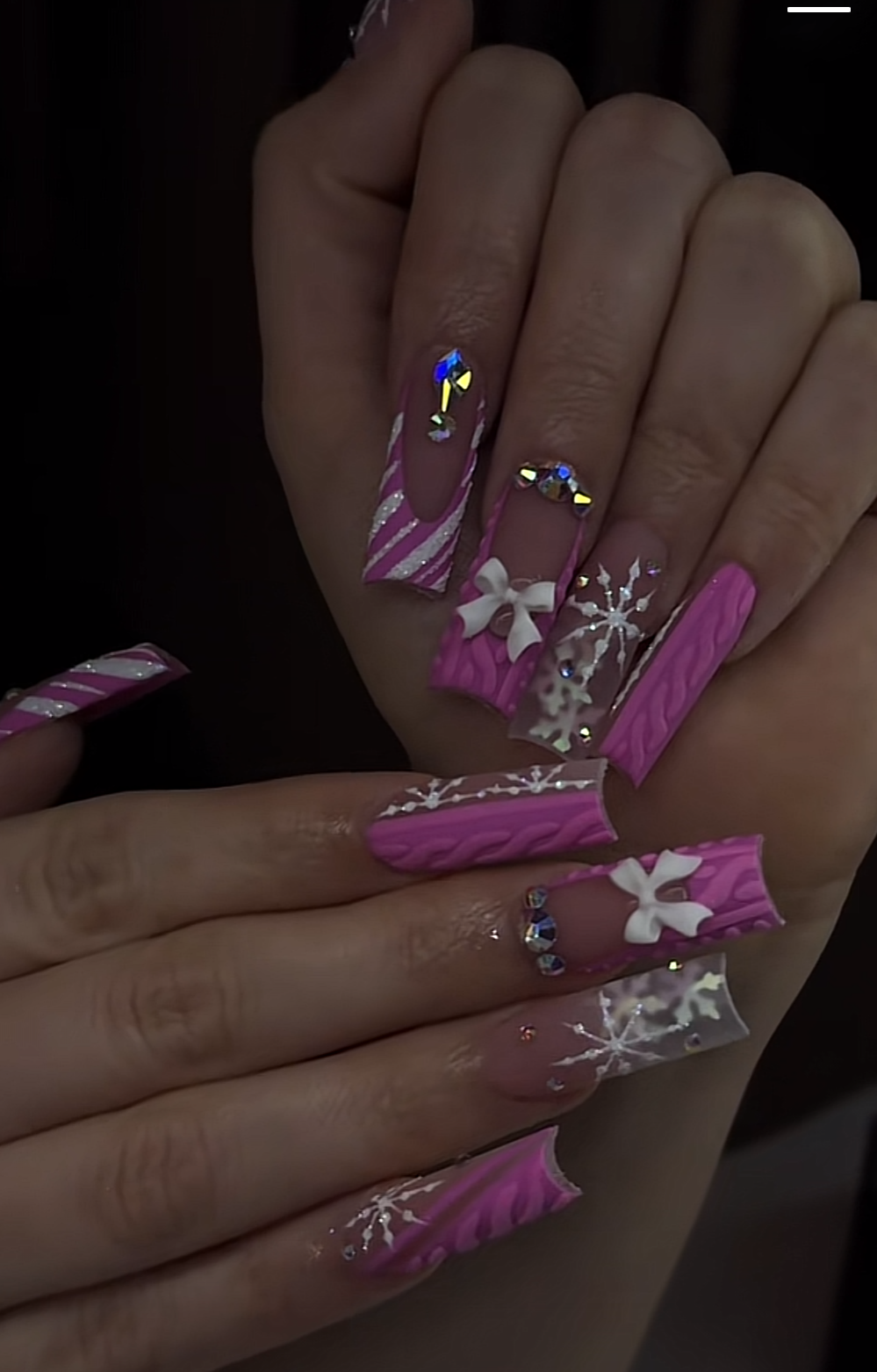Pink Bling Snowflake Sweater Christmas Nails